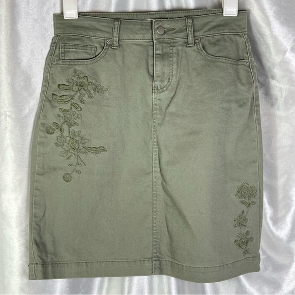 Westport Olive Green Denim Mini Skirt w/ Floral Embroidery | Boho Y2K Size 2
